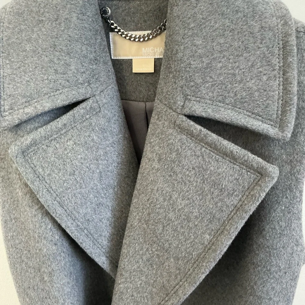 Michael Kors Gray Sleeveless Belted Coat - Picture 3 of 4